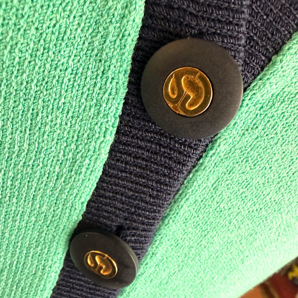 St. John Collection Mint Green Knit Blazer with Navy and Yellow Trim - Picture 6 of 7